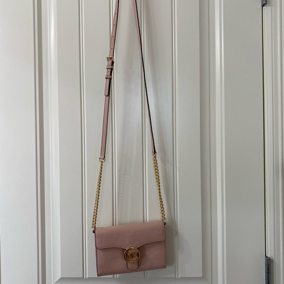 Michael Kors Convertible Crossbody/clutch - Picture 3 of 9